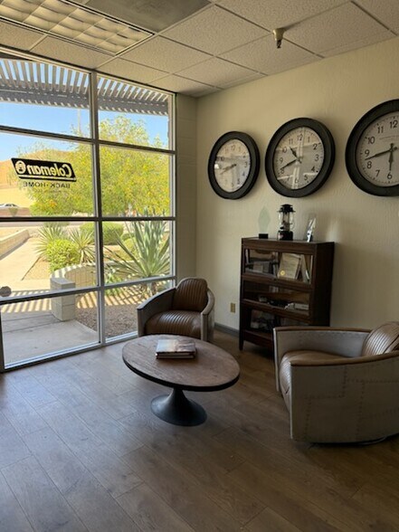 More Photos Of 8321 E Evans Rd, Scottsdale Warehouse For Lease