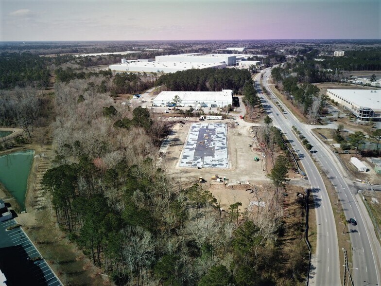 More Photos Of 8439 Palmetto Commerce Pky, Ladson Flex For Lease