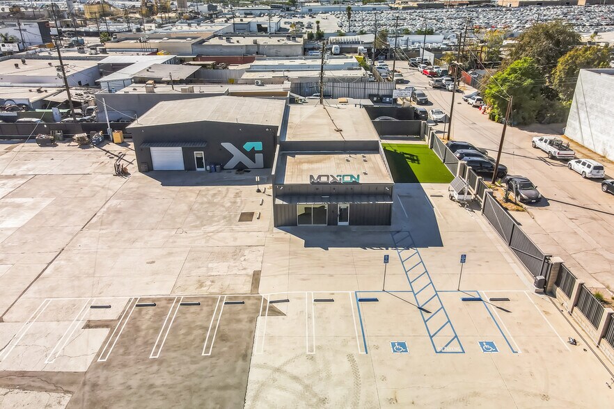 More Photos Of 8563-8579 San Fernando Rd, Sun Valley Land For Lease