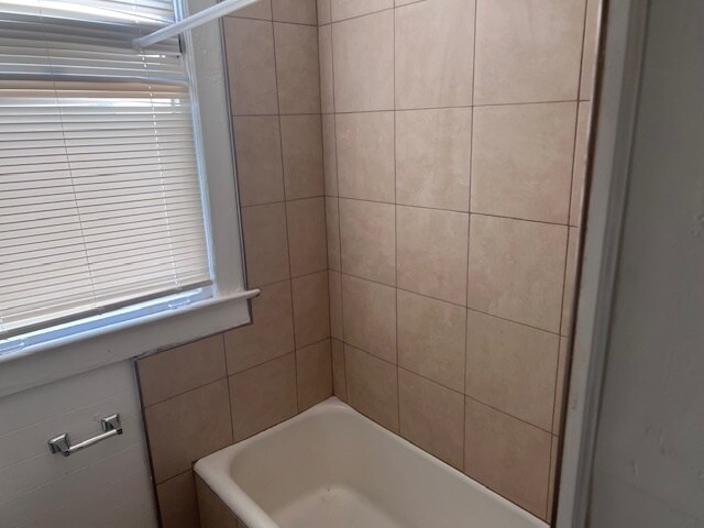 More Photos Of 2092 Linden Ave, Memphis Apartments For Sale