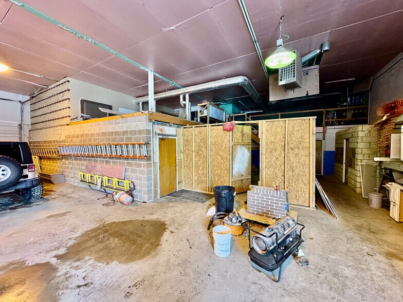 More Photos Of 1234 Brittain Rd, Akron Warehouse For Sale