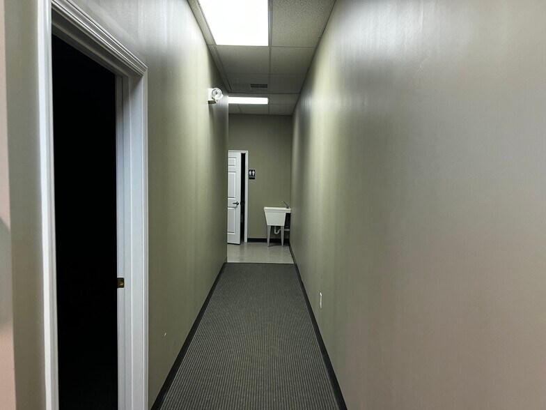 More Photos Of 5200 N Illinois St, Fairview Heights Unknown For Lease