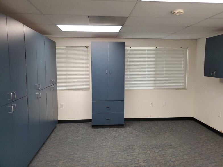 More Photos Of 1060 San Bernardino Rd, Upland Office For Sale