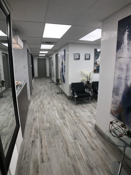 More Photos Of 1940 E Thunderbird Rd, Phoenix Medical For Lease