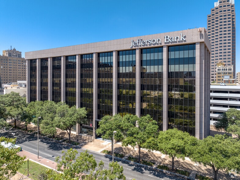 More Photos Of 711 Navarro St, San Antonio Office For Lease