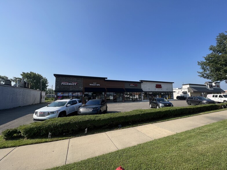 More Photos Of 29195-29215 Plymouth Rd, Livonia Unknown For Lease