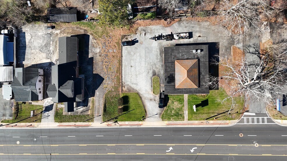 More Photos Of 325 Candler Rd, Atlanta Coworking Space