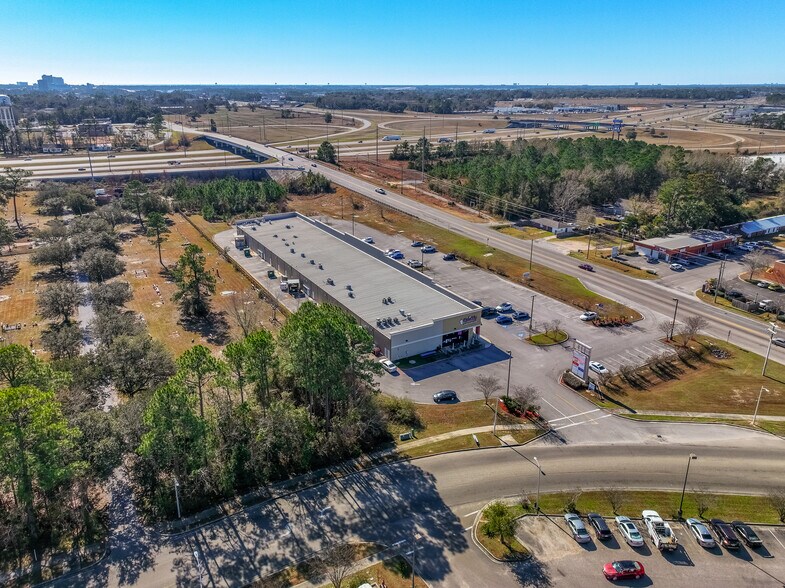 More Photos Of 3179 Mallett Rd, D'Iberville Storefront For Sale