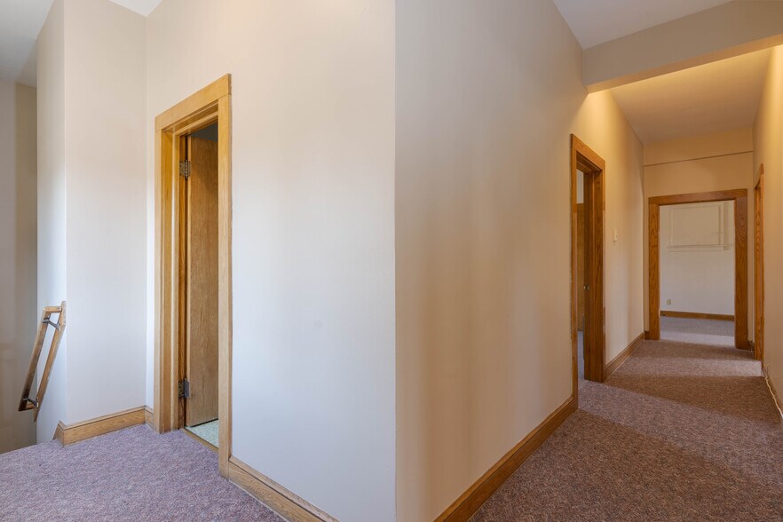 More Photos Of 402 Washington Ave, Iron River Bank For Sale