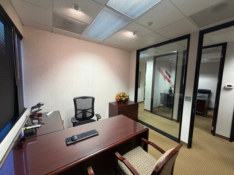 More Photos Of 23171-23173 La Cadena Dr, Laguna Hills Medical For Lease