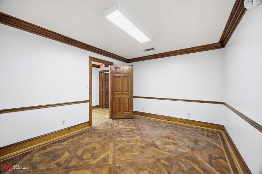 More Photos Of 1500 Union Hill Rd, Alpharetta Manufacturing For Lease