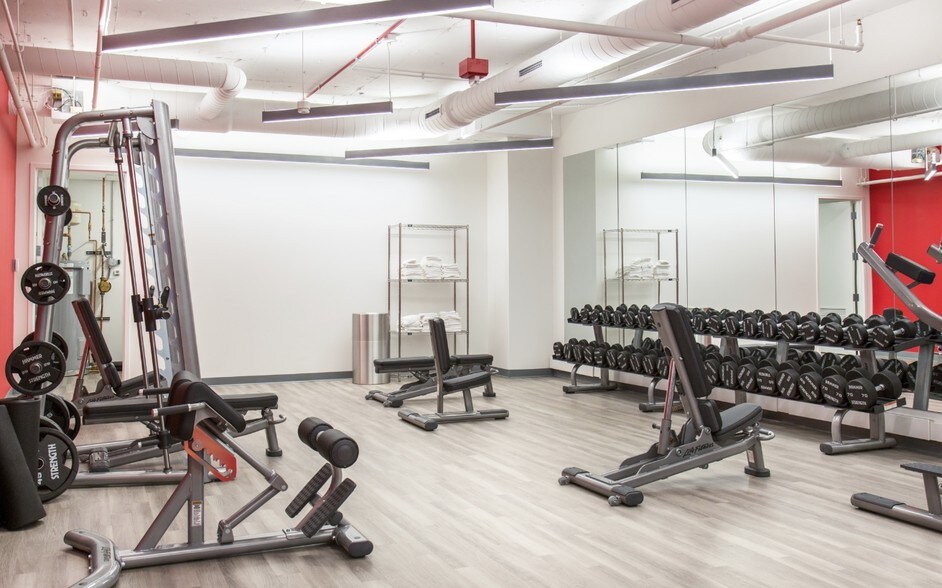 More Photos Of 2 N LaSalle St, Chicago Office For Lease