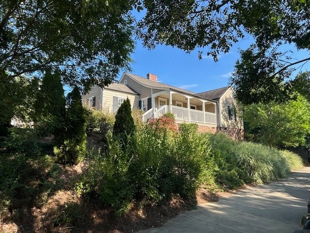 Primary Photo Of 790 Market St, Woodstock Office For Lease