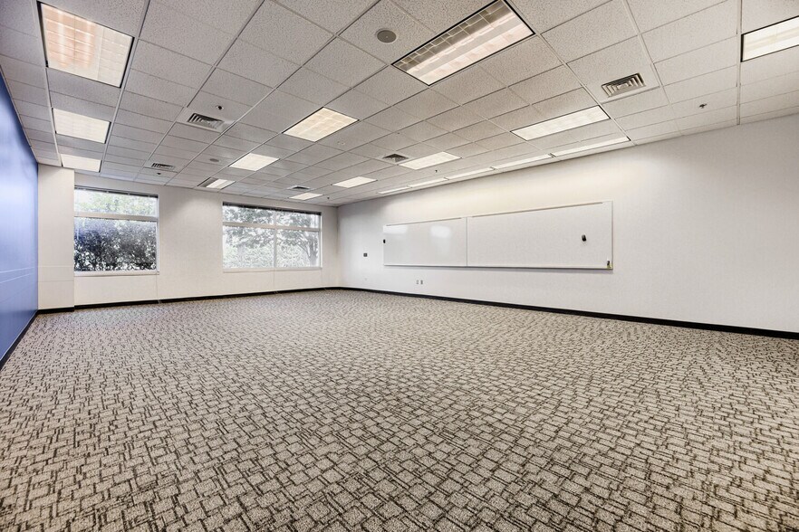 More Photos Of 1870 W 122nd Ave, Denver Office For Sale