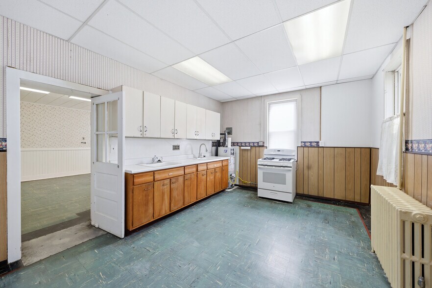 More Photos Of 4601 Almond st, Philadelphia Religious Facility For Sale
