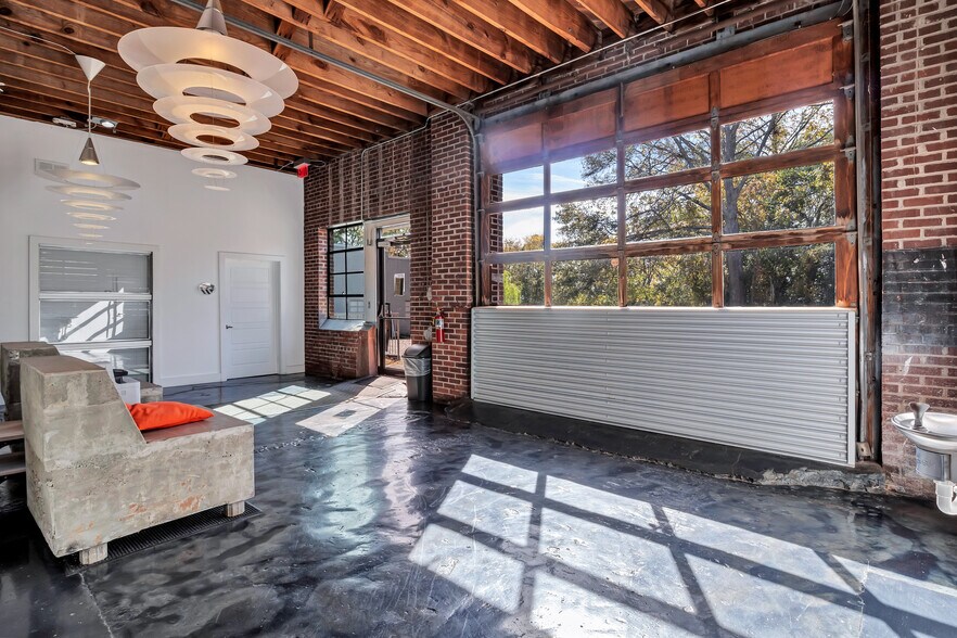 More Photos Of 12461 Veterans Memorial Hwy, Douglasville Loft Creative Space For Lease
