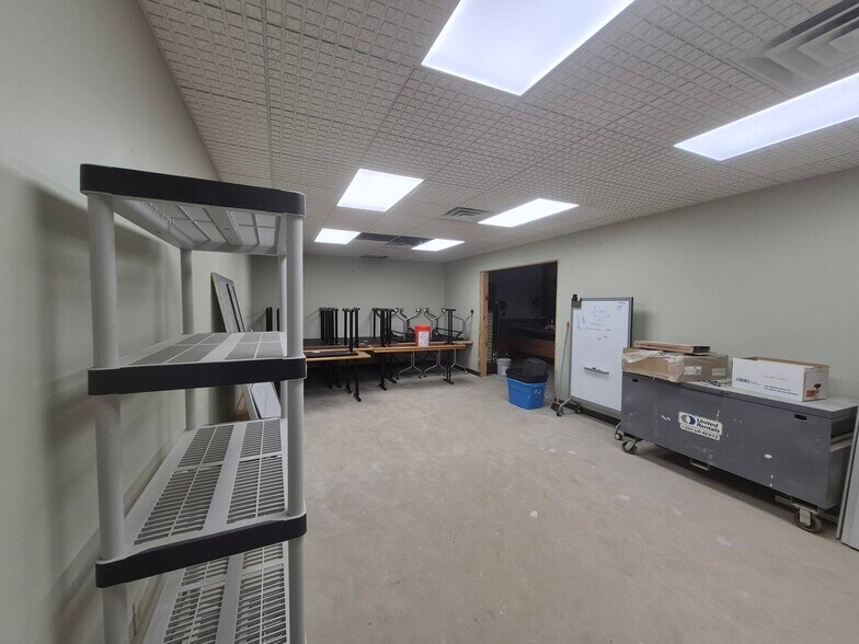 More Photos Of 2363 Broadway St, Buffalo Warehouse For Sale