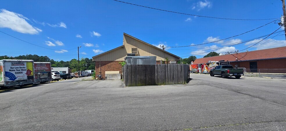 More Photos Of 6228 Yadkin Rd, Fayetteville Restaurant For Sale