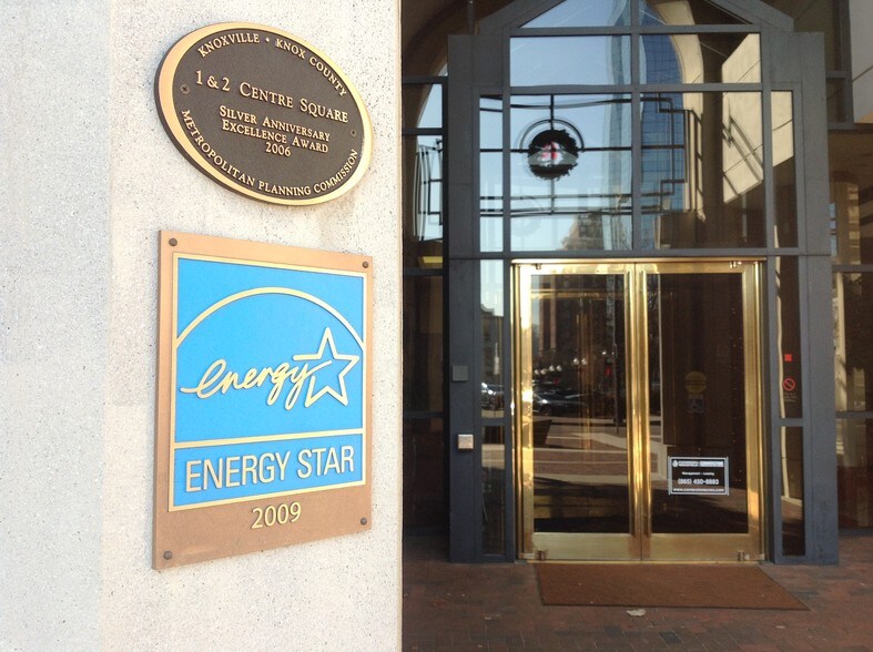 More Photos Of 625 S Gay St, Knoxville Office For Lease