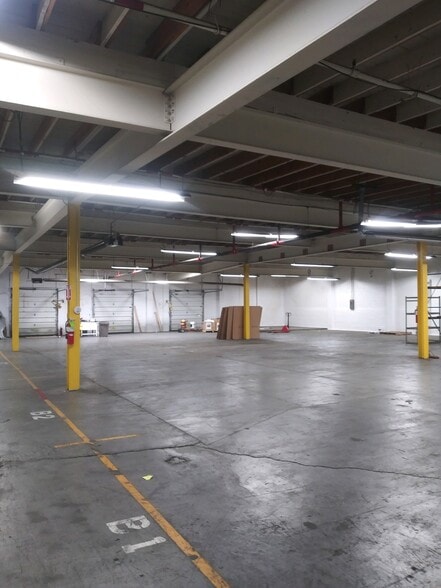 More Photos Of 1210 Sweitzer Ave, Akron Warehouse For Lease
