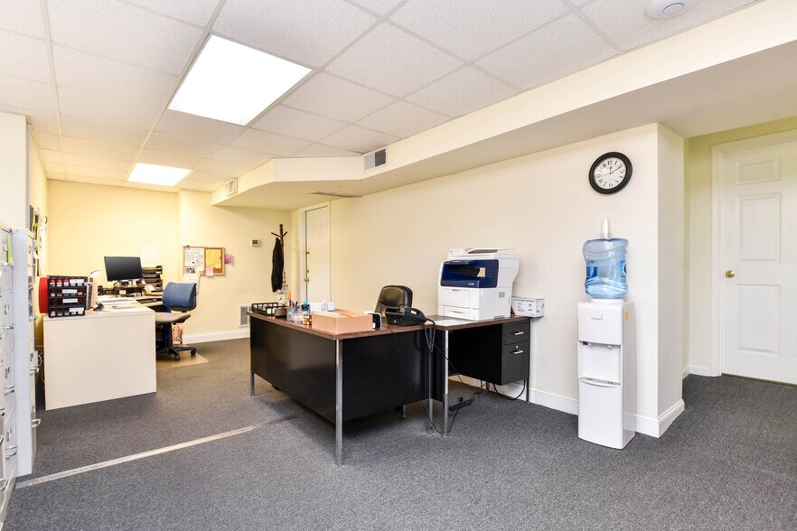 More Photos Of 124 N Charleston St, Blacksburg Warehouse For Sale