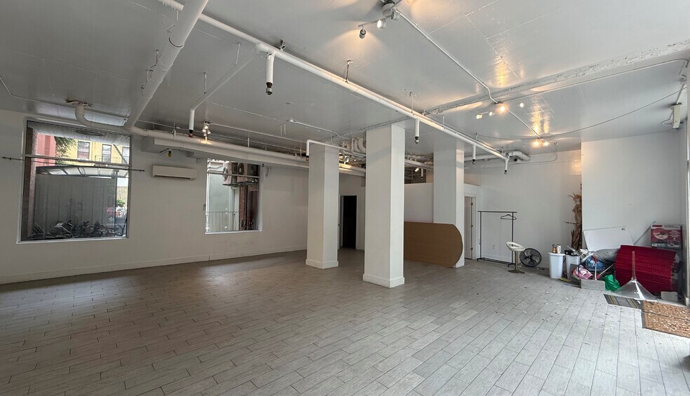 More Photos Of 2301 2nd Ave, New York Apartments For Lease