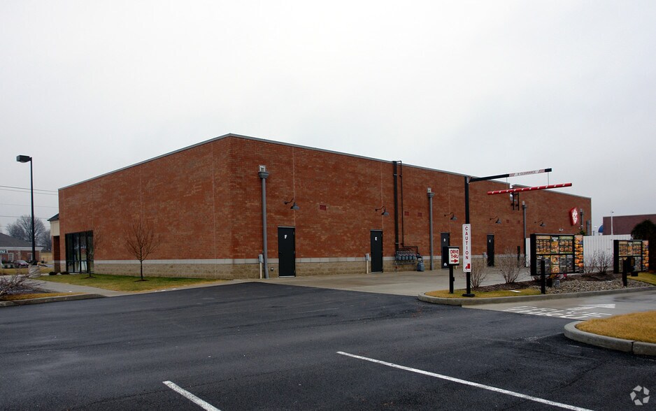 More Photos Of 299 Salt Lick Rd, Saint Peters Freestanding For Lease