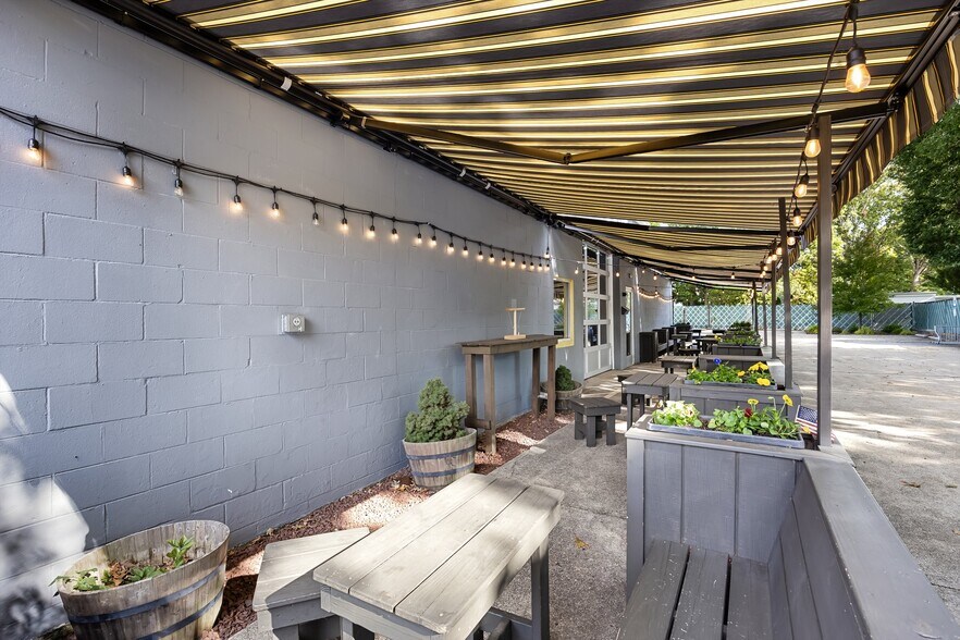 More Photos Of 705 W New York Ave, Somers Point Industrial For Sale