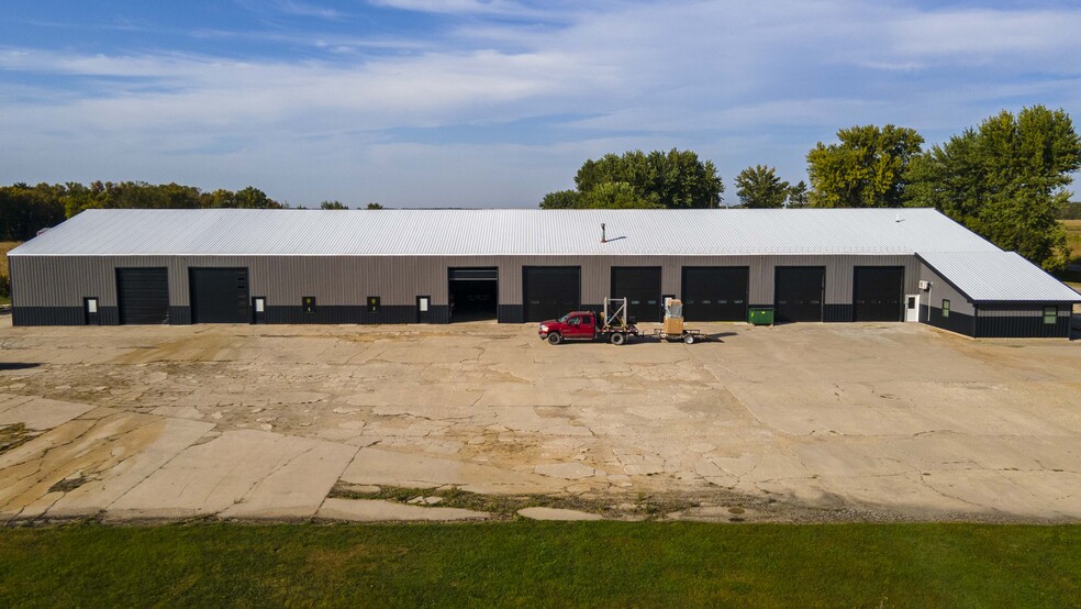 Primary Photo Of 10198 614th Ave, Minnesota Lake Service For Sale