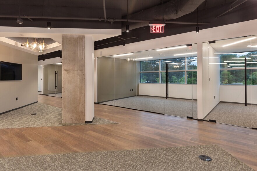 More Photos Of 1900 Campus Commons Dr, Reston Unknown For Lease