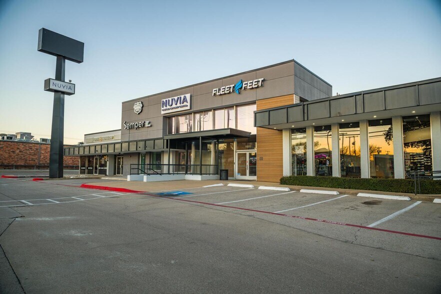 Primary Photo Of 11811 Preston Rd, Dallas Unknown For Lease