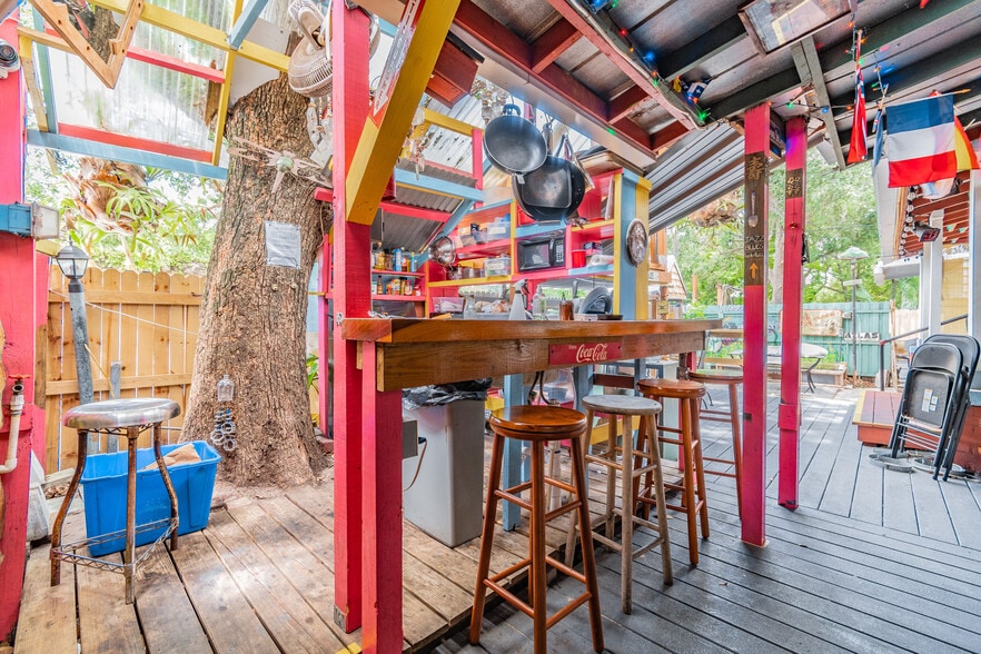 More Photos Of 3109 N Ola Ave, Tampa Hospitality For Sale