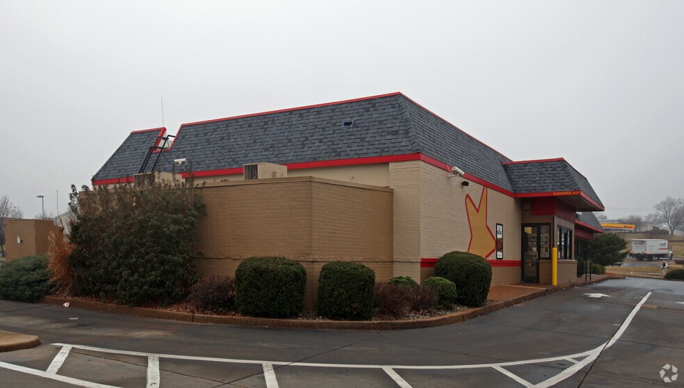 More Photos Of 12004 Lackland Rd, Saint Louis Fast Food For Sale