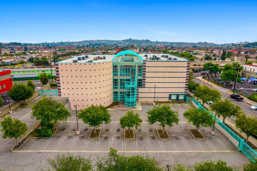 More Photos Of 2121 W Mission Rd, Alhambra Office For Lease