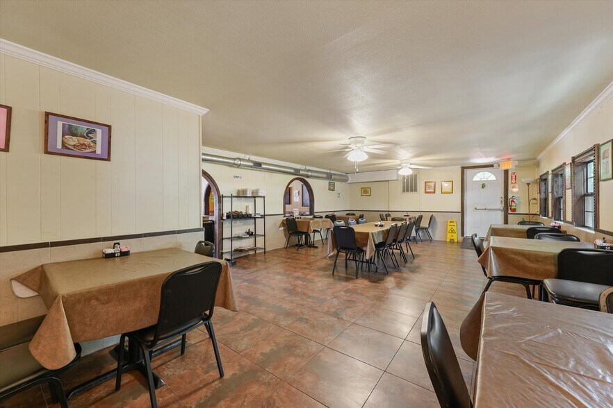 More Photos Of 9302 Highway 6, Hitchcock Restaurant For Lease