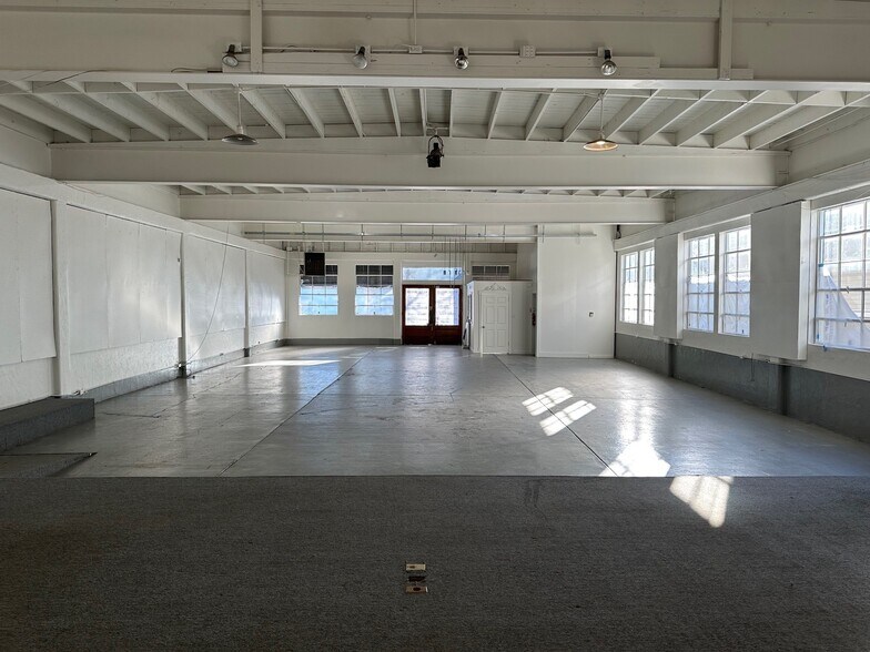 More Photos Of 634 5th Ave, San Rafael Storefront For Lease
