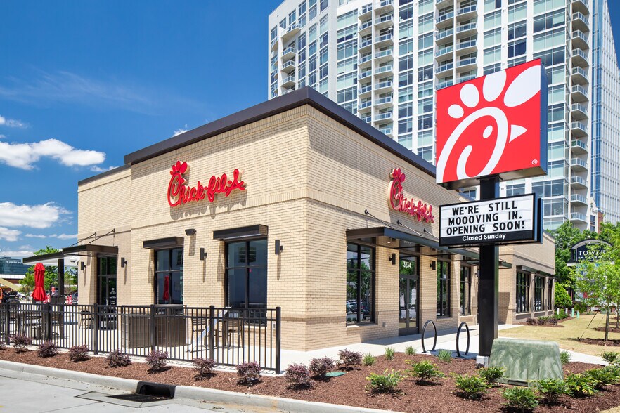 More Photos Of 3234 NE Peachtree Rd, Atlanta Fast Food For Sale