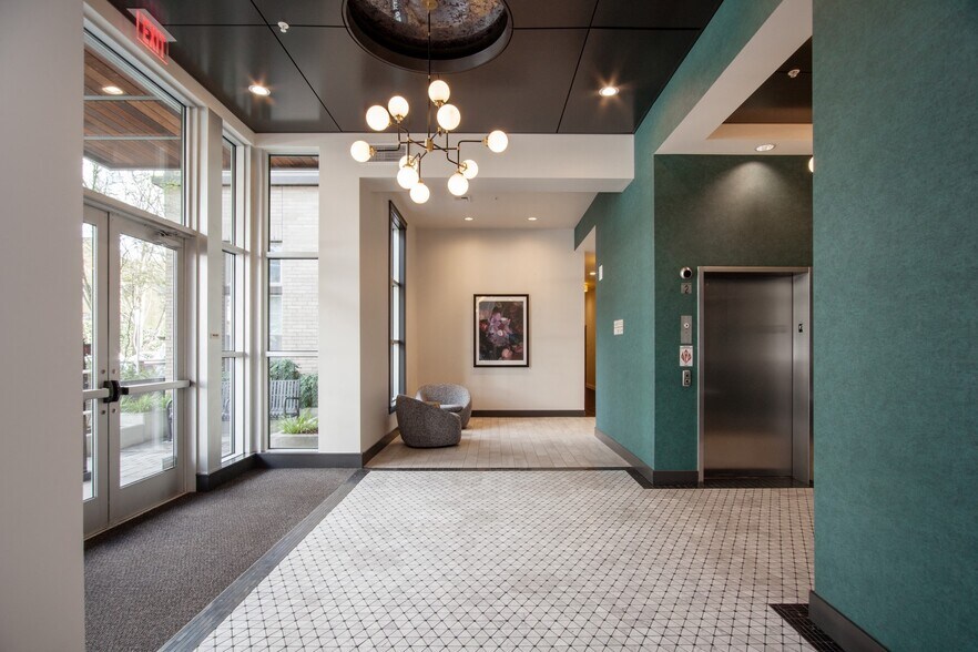 More Photos Of 1650 NW 23rd Ave, Portland Apartments For Lease