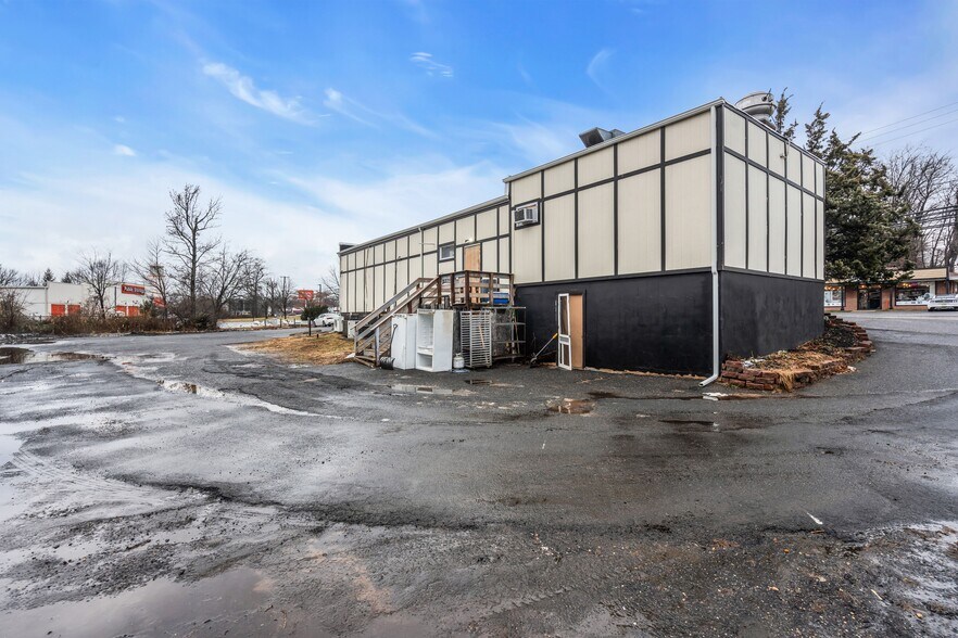 More Photos Of 392 Rt-34, Matawan Restaurant For Sale