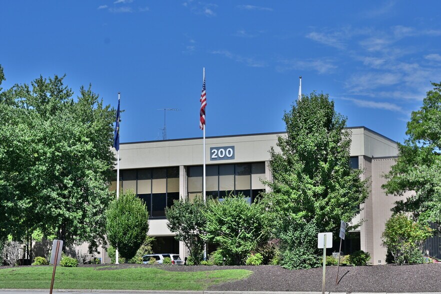 More Photos Of 2070 Route 52, Hopewell Junction Unknown For Lease
