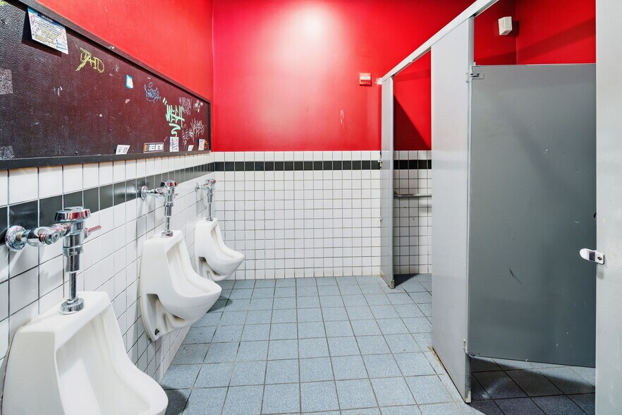 More Photos Of 165-167 Poe St, Providence Freestanding For Sale