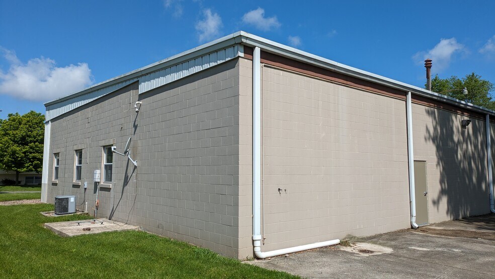 More Photos Of 400 Madison st, Towanda Flex For Sale