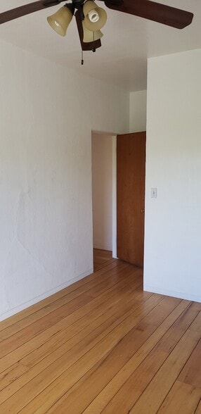 More Photos Of 1458 E 33rd St, Oakland Apartments For Sale