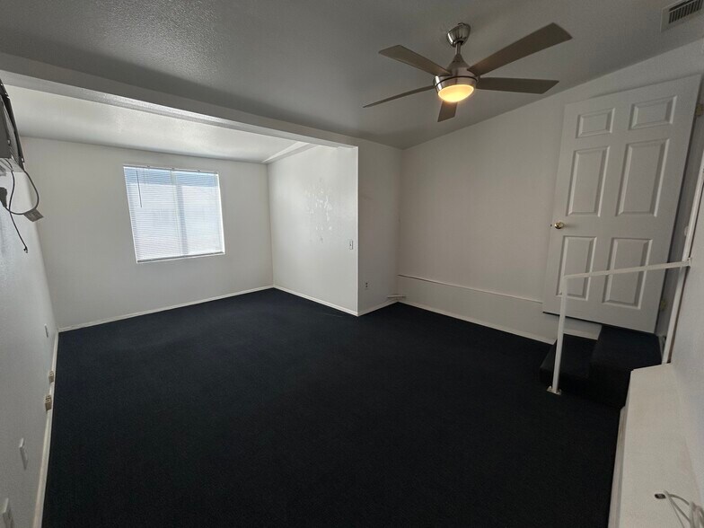 More Photos Of 1482 6th St, Coachella Office For Lease