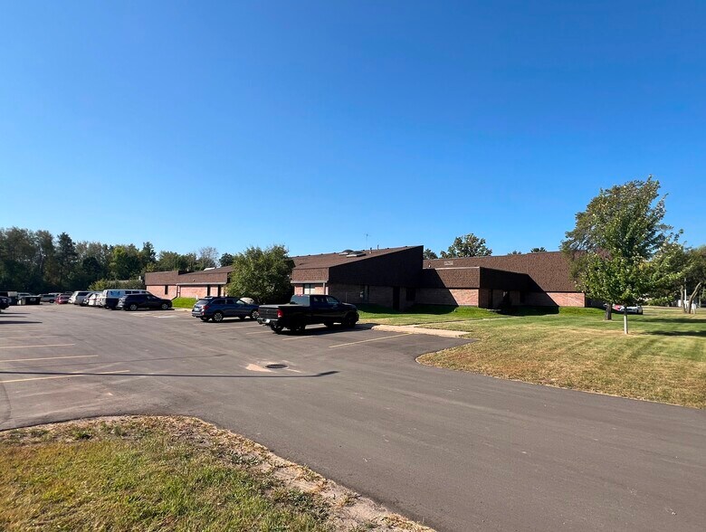 More Photos Of 1903 S 6th St, Brainerd Medical For Sale