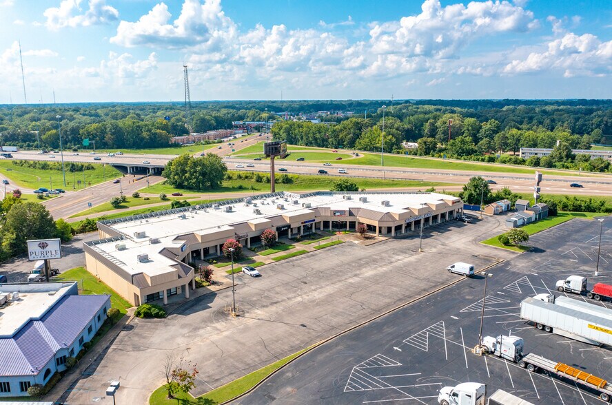 More Photos Of 6100-6126 Macon Rd, Memphis Storefront For Sale