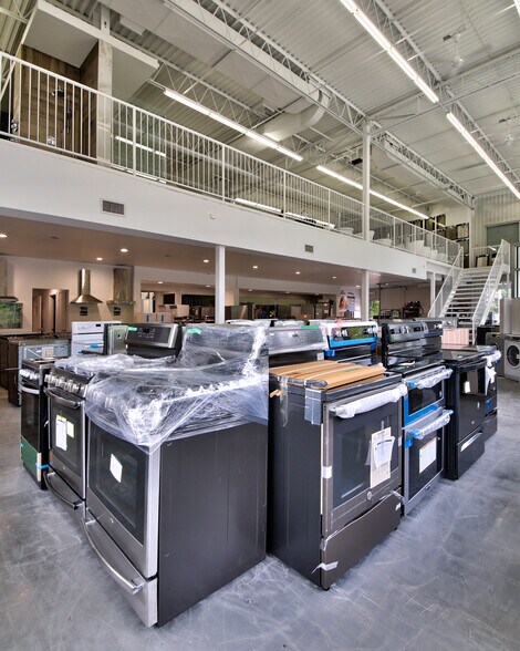 More Photos Of 500 Boul Arthur-Sauvé, Laval Land For Sale