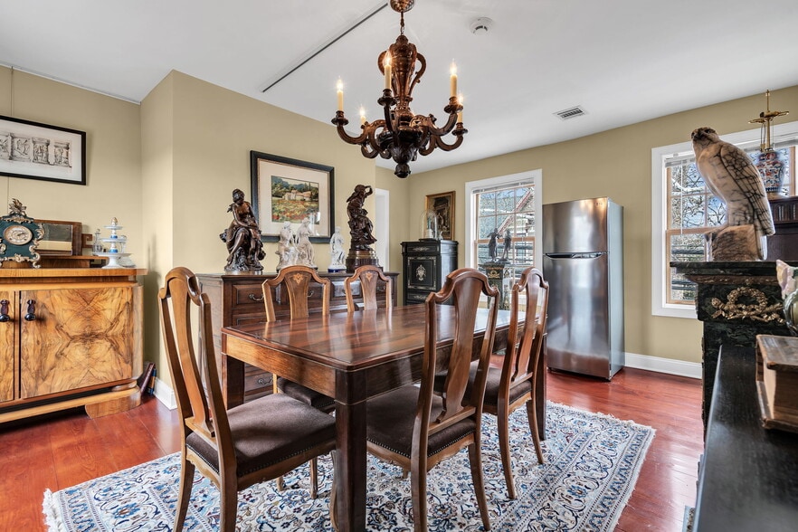 More Photos Of 137 Stockton St, Hightstown Flex For Sale