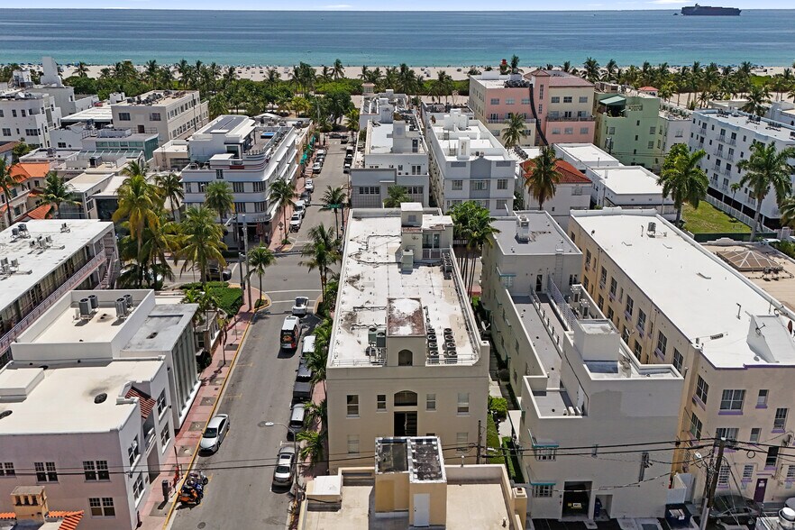 More Photos Of 860 Collins Ave, Miami Beach Hotel For Lease