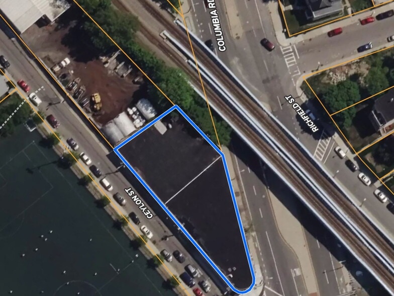 More Photos Of 310 Columbia Rd, Boston Auto Repair For Sale